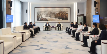 中國煤炭工業(yè)協(xié)會會長付建華一行到陜煤集團調研座談